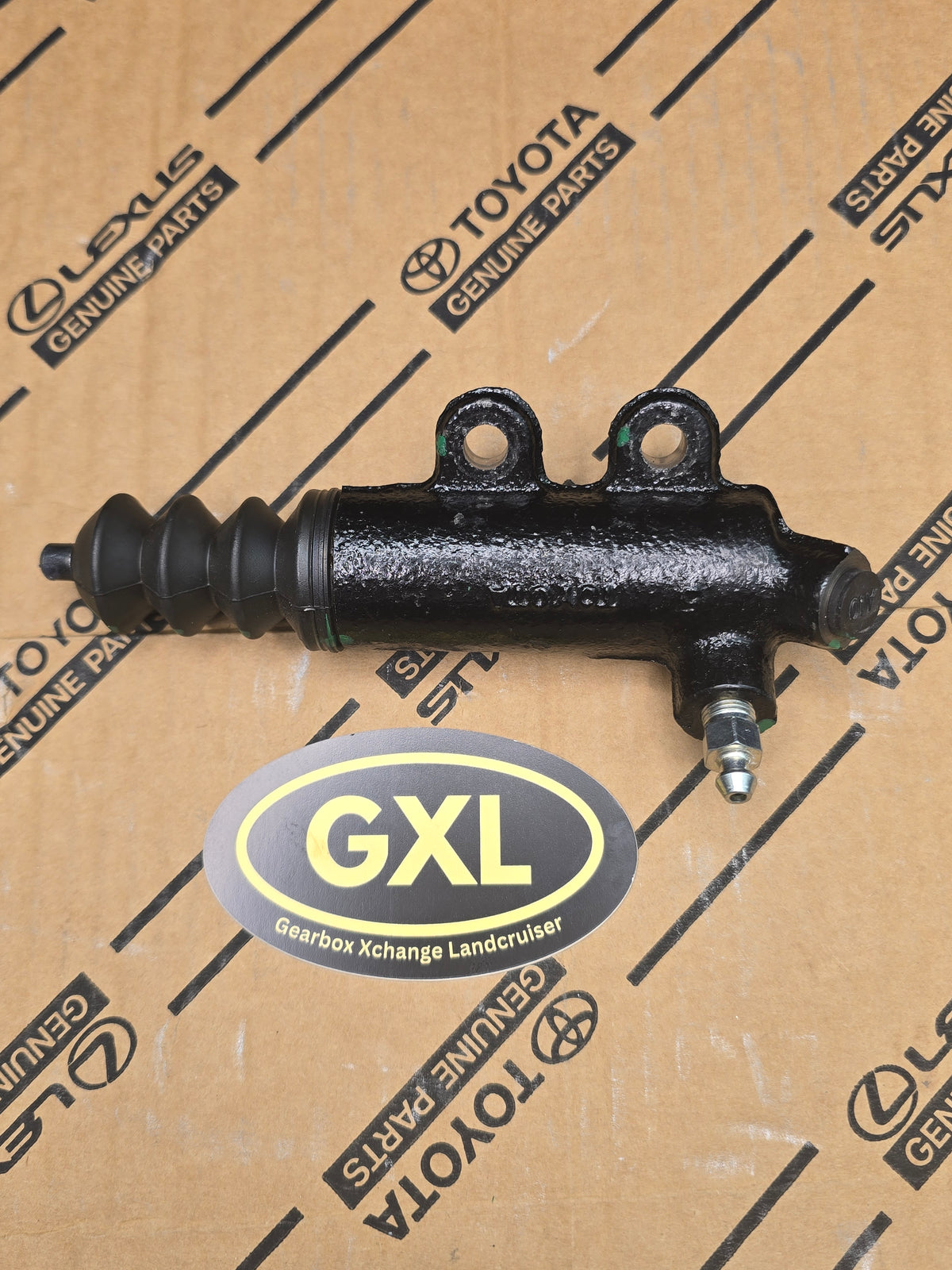 Genuine Toyota HDJ100 Clutch Slave Cylinder