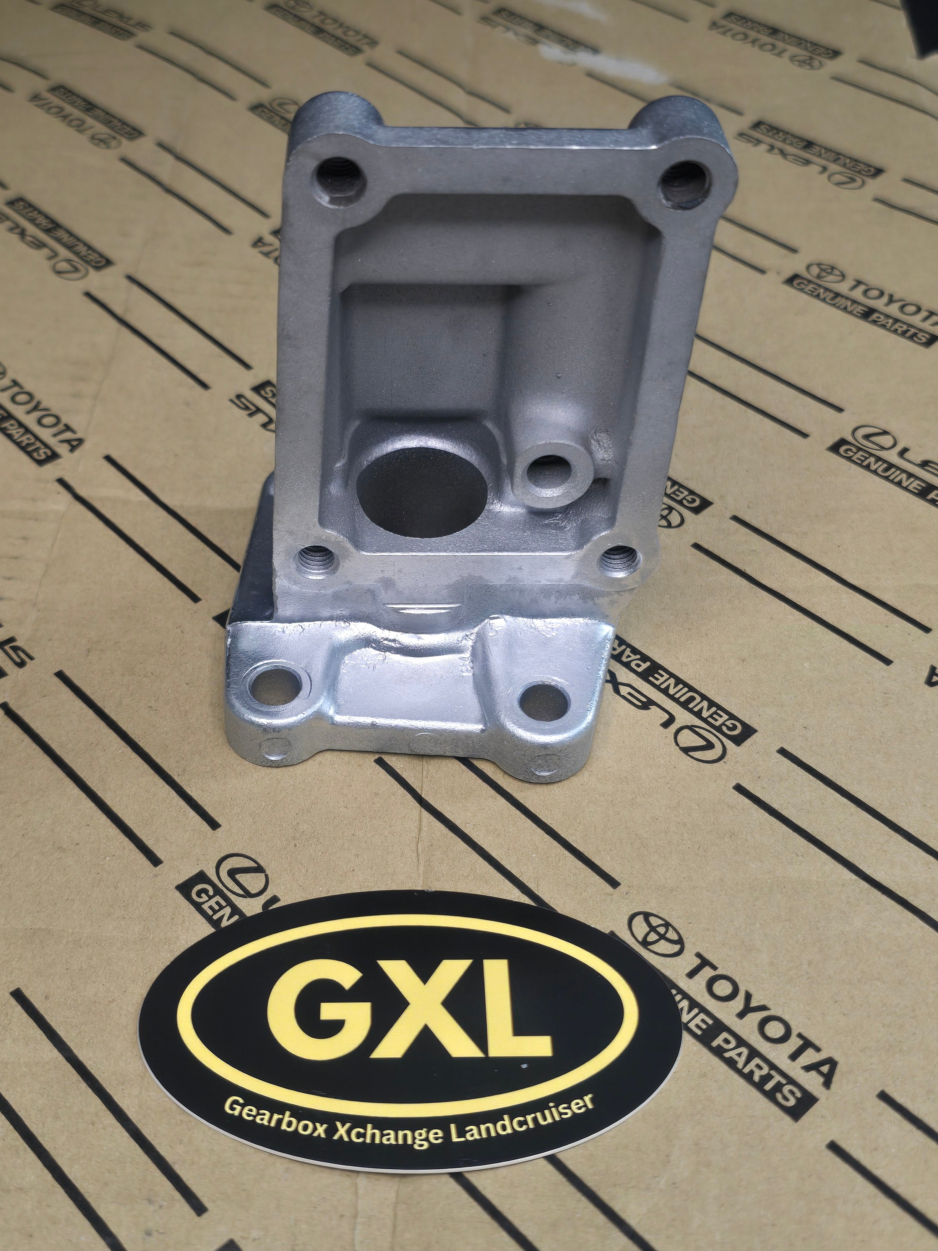 H55F 60S Vacuum Operated Transfercase Solenoid Bracket